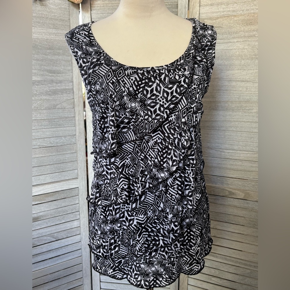 Aztec Boho Print Women’s SZ M Sleeveless Multi-Tiered Ruffled Top, Faded Glory